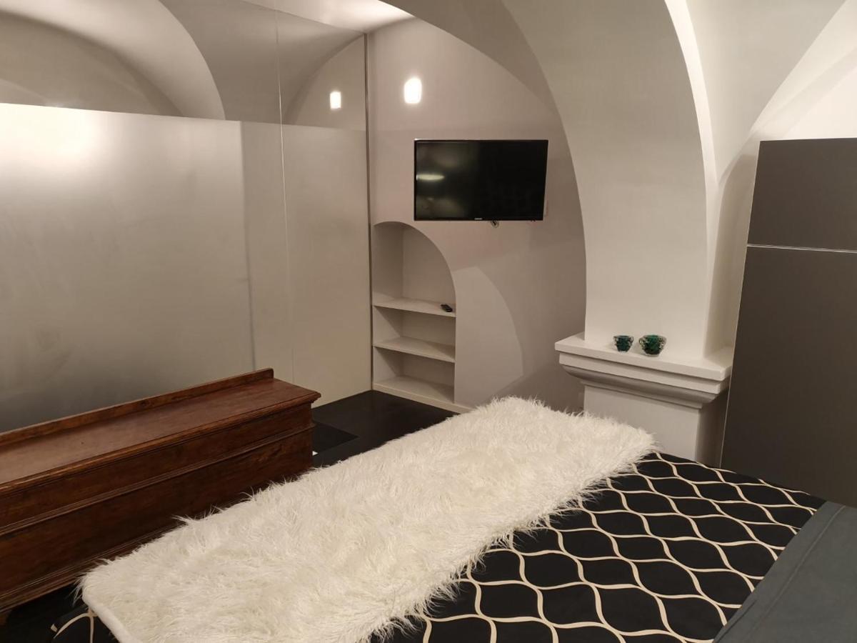 Apartament Giulia'S Coliseum Rzym Zewnętrze zdjęcie