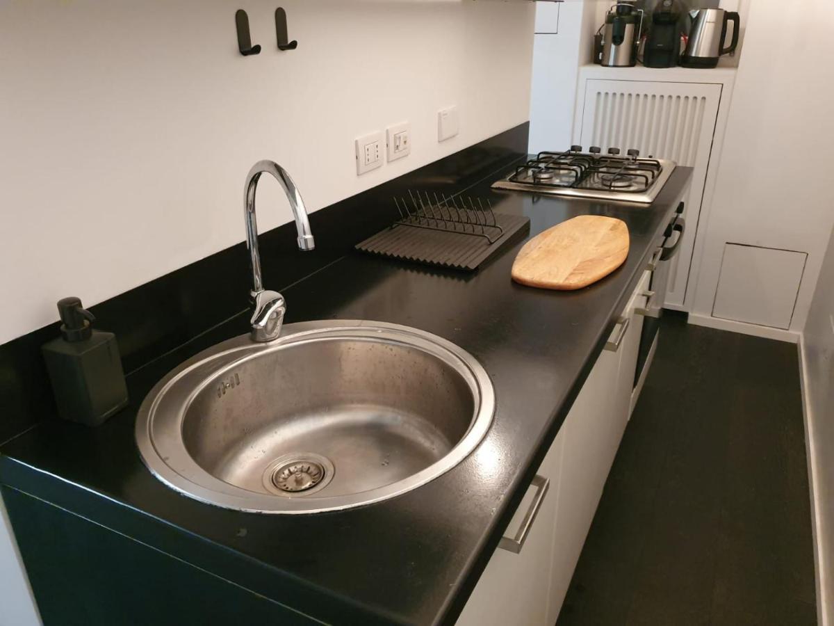 Apartament Giulia'S Coliseum Rzym Zewnętrze zdjęcie